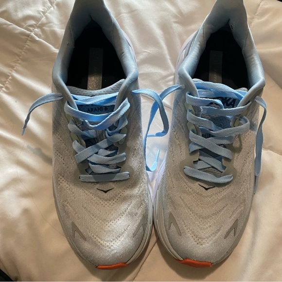 HOKA Arahi 6 size 9 B - Picture 5 of 16